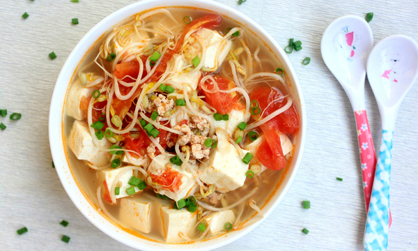 Canh giá đỗ nấu thịt băm