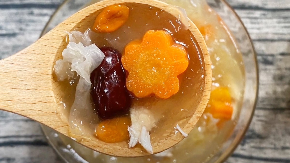 Canh nấm tuyết chay