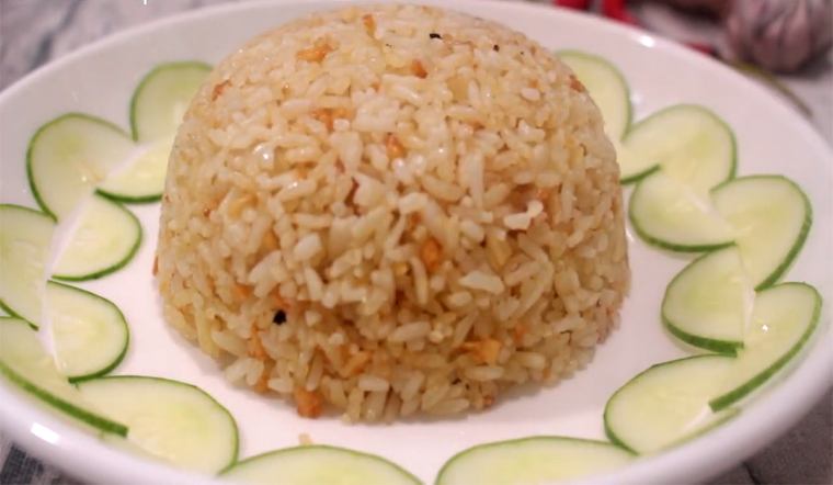 Cơm chiên tỏi