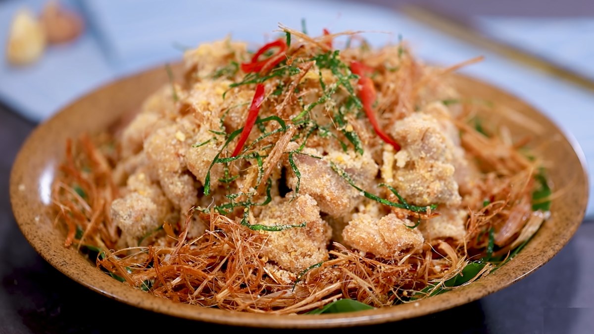 Cơm gà rang muối