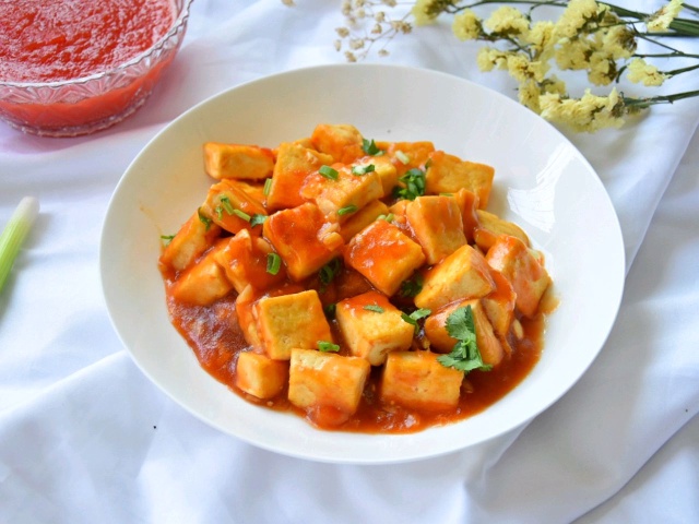 Đậu hũ sốt cà