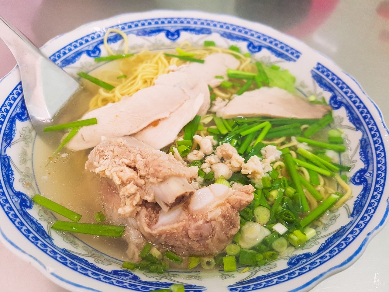 Hủ tiếu mì