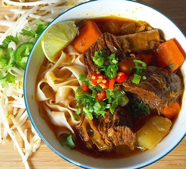 Phở Sốt Vang