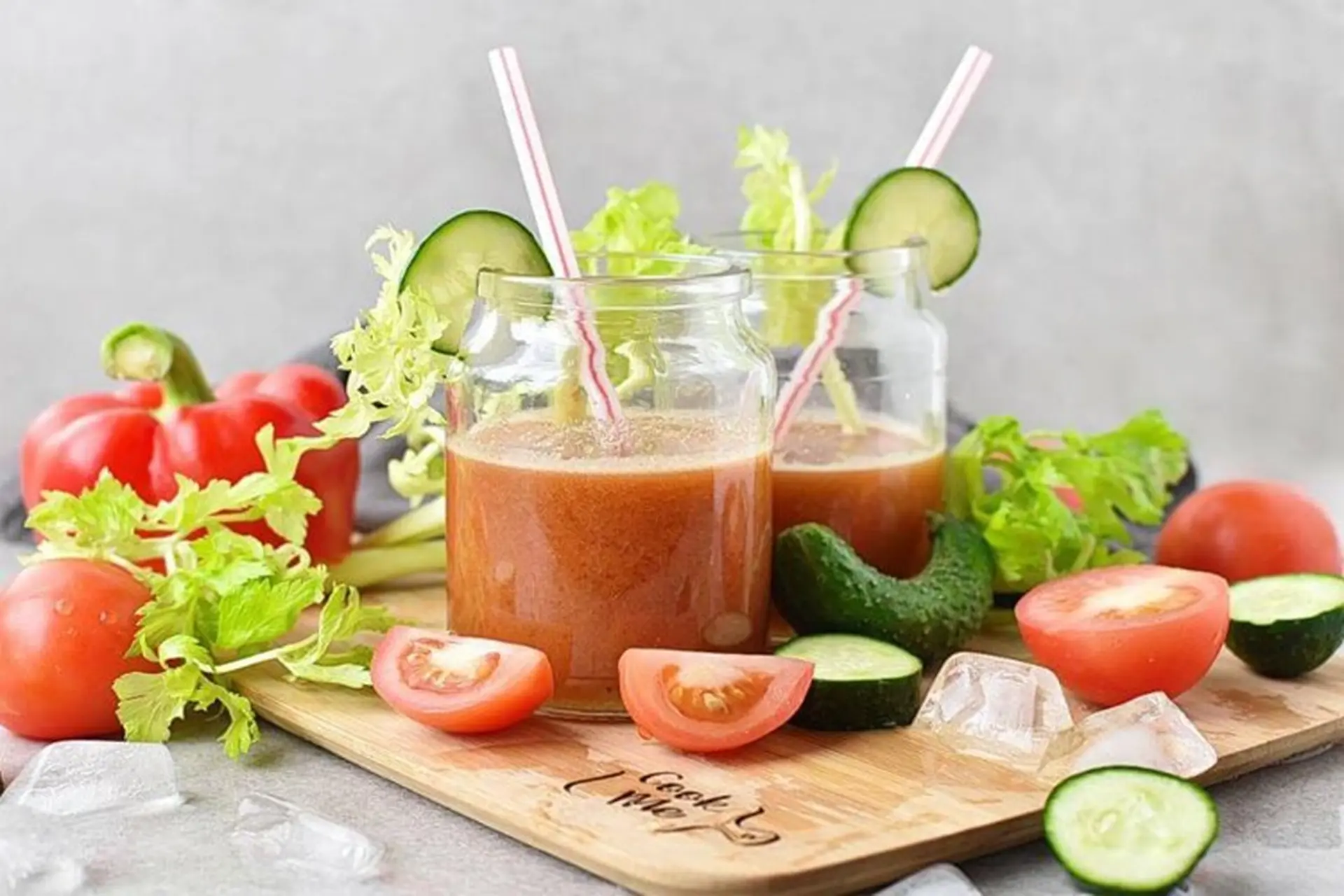 Sinh tố cà chua dưa leo