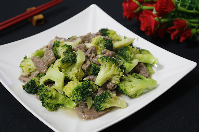 Thịt bò xào bông cải