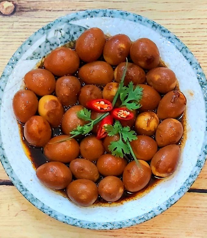 Trứng cút rim nước tương