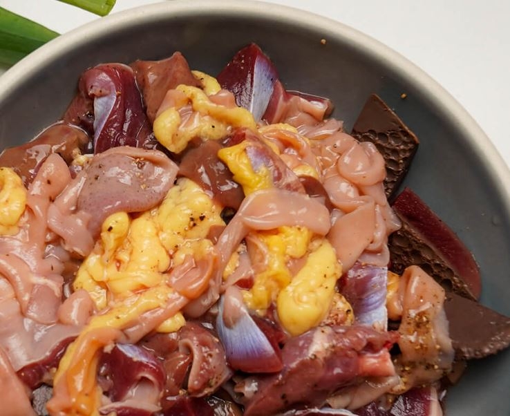 Lòng gà (gan, mề, tim)