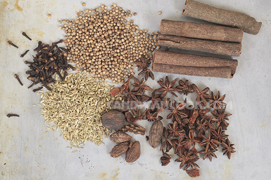 ngũ vị hương